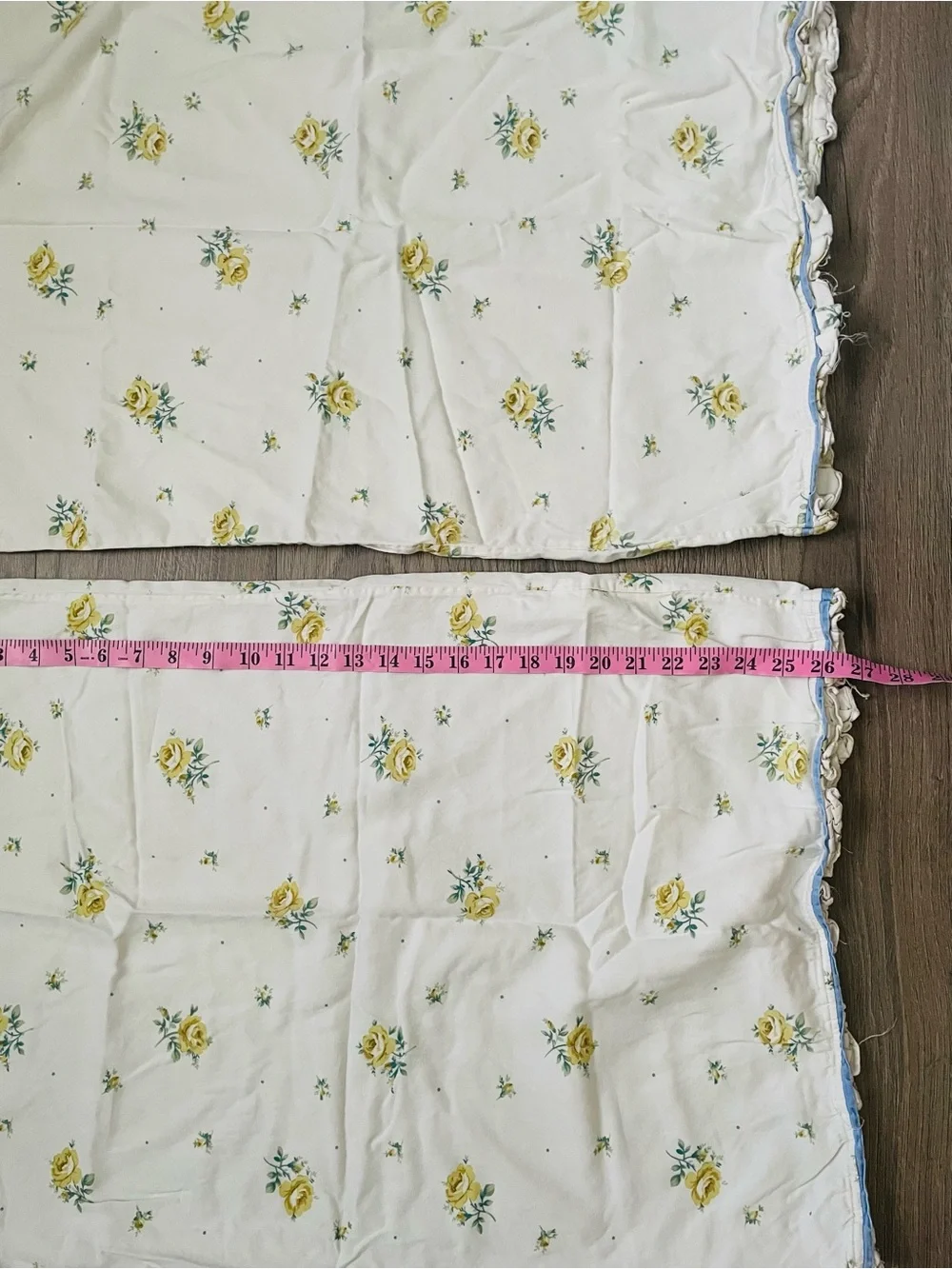 Waverly Vintage Pillowcases Set Of 2 White 20 x 26” Floral Cotton Cottagecore